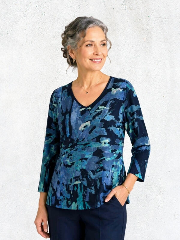 Julia Divina Petites Natural fibre clothing in Nanaimo
